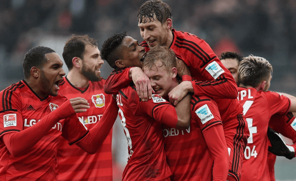 欧冠焦点战：勒沃库森VS纽卡斯尔联——攻防博弈下的胜负天平