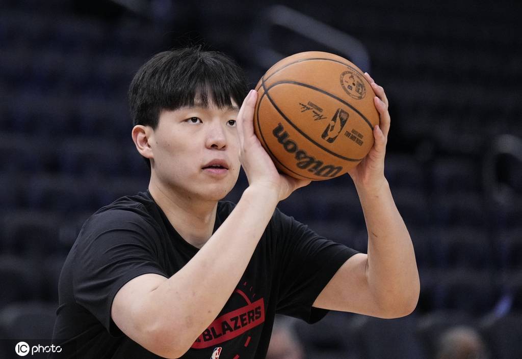 拓记:杨瀚森身体不适 缺席混音队发展联盟比赛